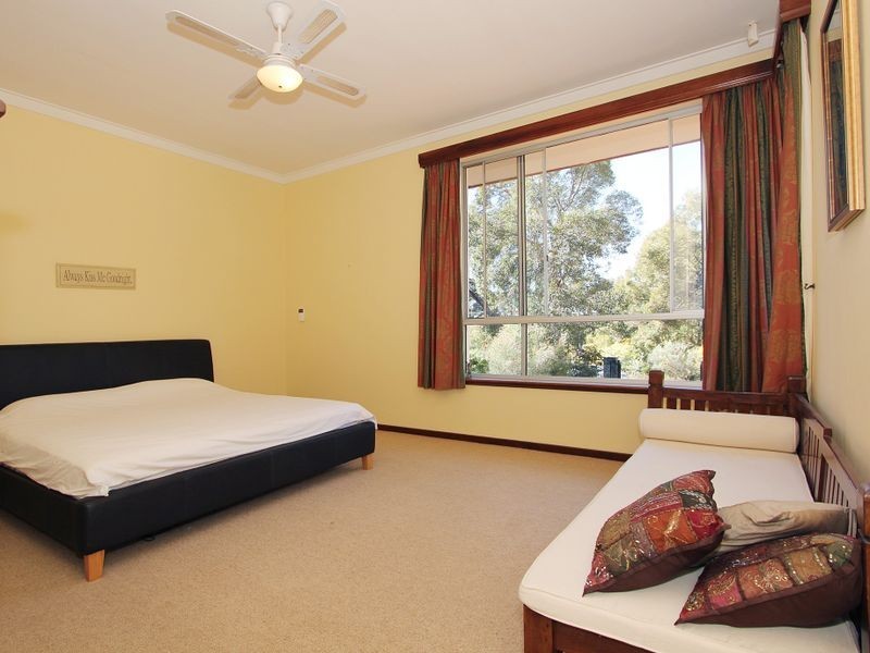 46 Mundaring Weir Road, Kalamunda WA 6076