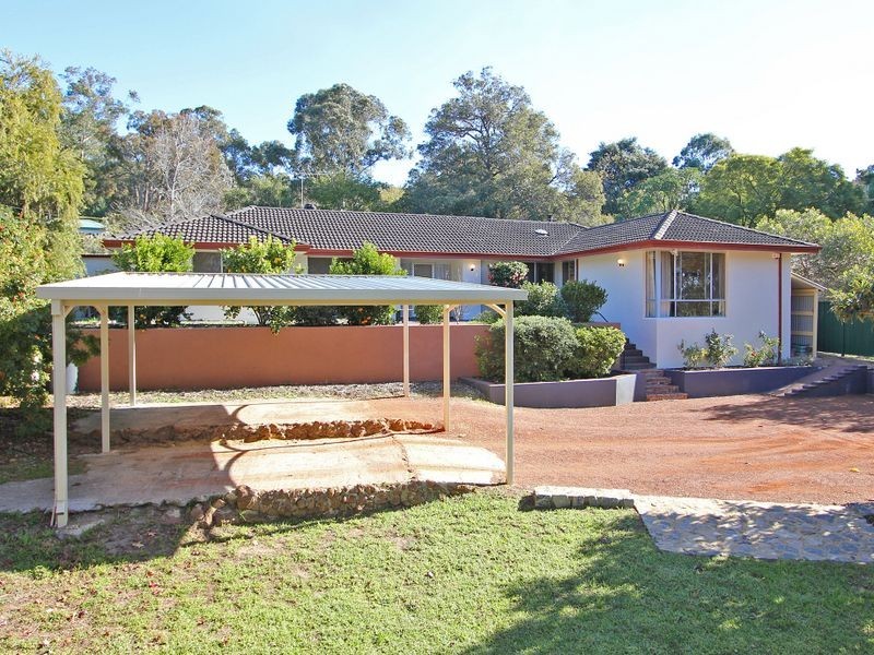 46 Mundaring Weir Road, Kalamunda WA 6076