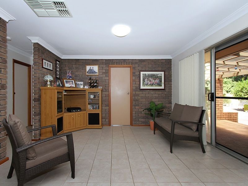 30 Anthony Street, Lesmurdie WA 6076