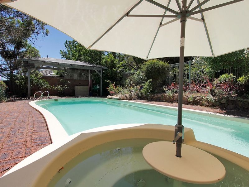 6 Gooseberry Hill Road, Gooseberry Hill WA 6076