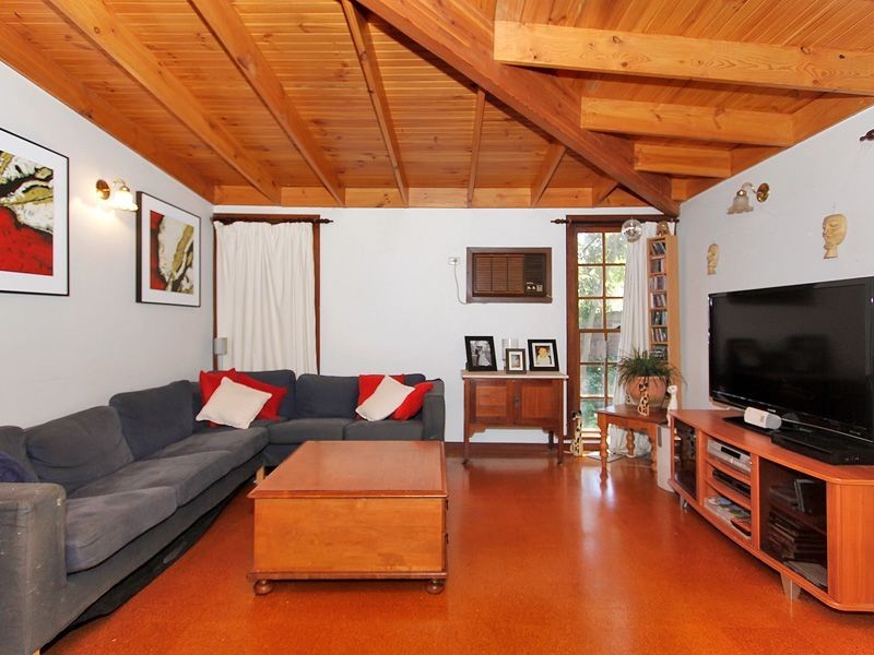 6 Gooseberry Hill Road, Gooseberry Hill WA 6076