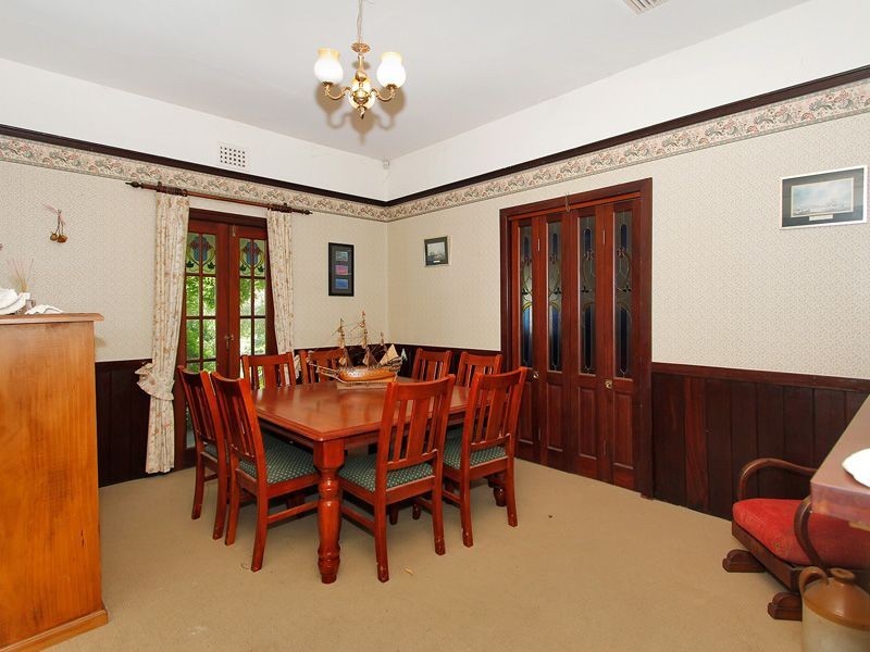 6 Gooseberry Hill Road, Gooseberry Hill WA 6076