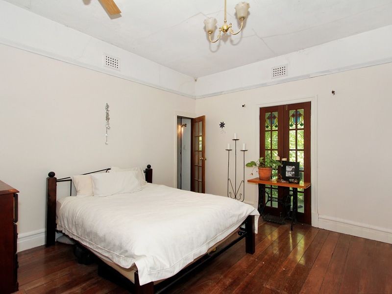 6 Gooseberry Hill Road, Gooseberry Hill WA 6076