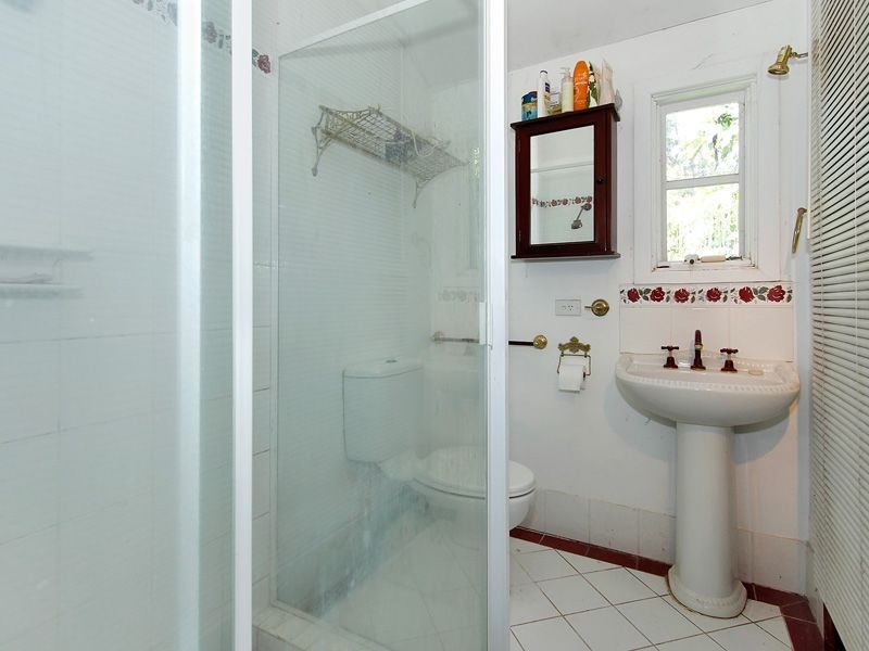 6 Gooseberry Hill Road, Gooseberry Hill WA 6076