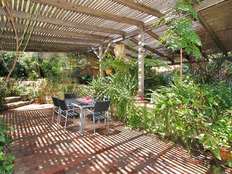 6 Gooseberry Hill Road, Gooseberry Hill WA 6076