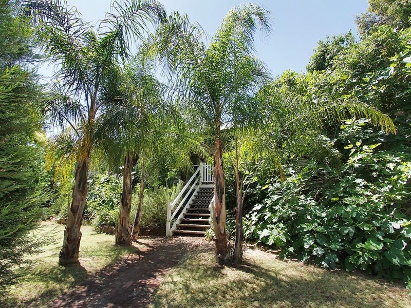 6 Gooseberry Hill Road, Gooseberry Hill WA 6076