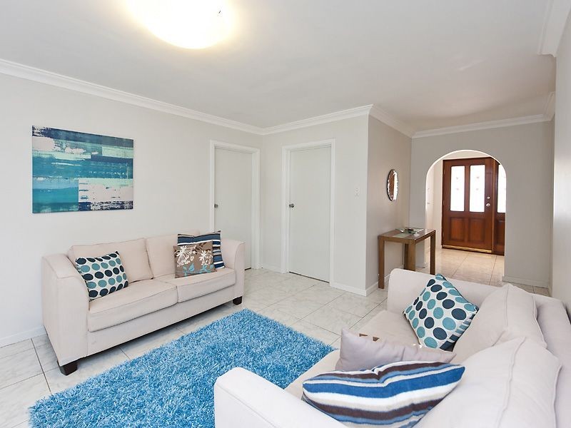 9 Scenic Drive, Maida Vale WA 6057