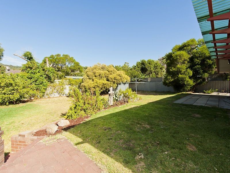 9 Scenic Drive, Maida Vale WA 6057