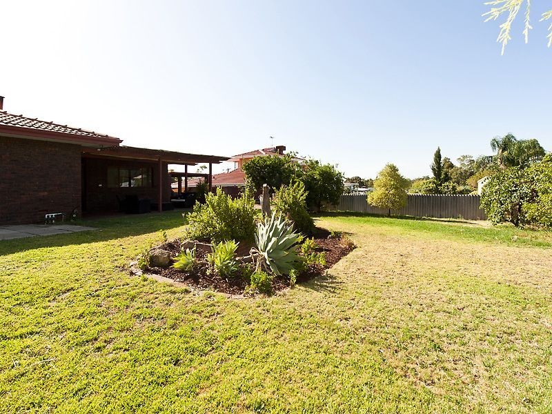 9 Scenic Drive, Maida Vale WA 6057