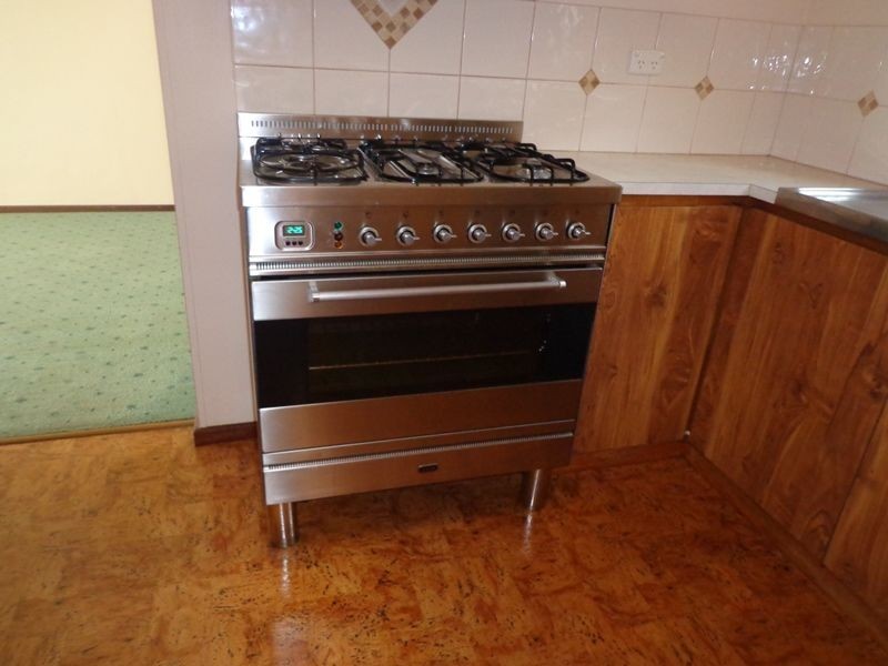 27 Agincourt Drive, Forrestfield WA 6058