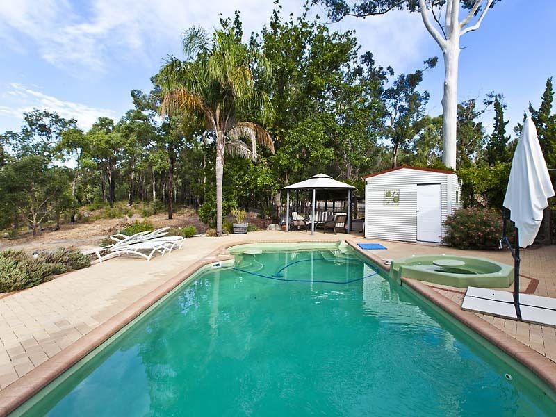 635 Margaret Road, Hovea WA 6071