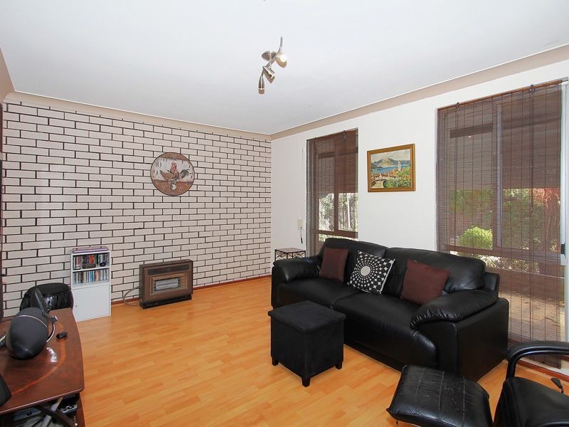 27 Bauhinia Road, Forrestfield WA 6058