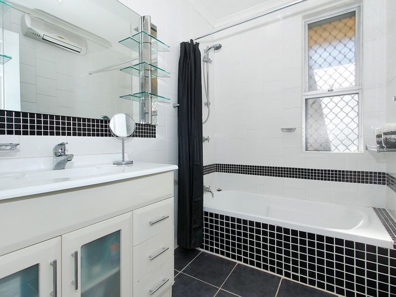 27 Bauhinia Road, Forrestfield WA 6058