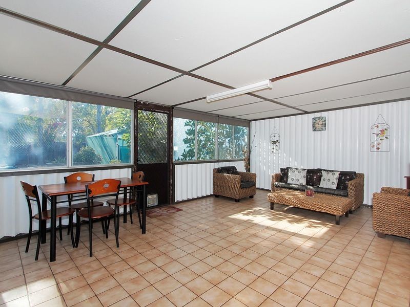 27 Bauhinia Road, Forrestfield WA 6058