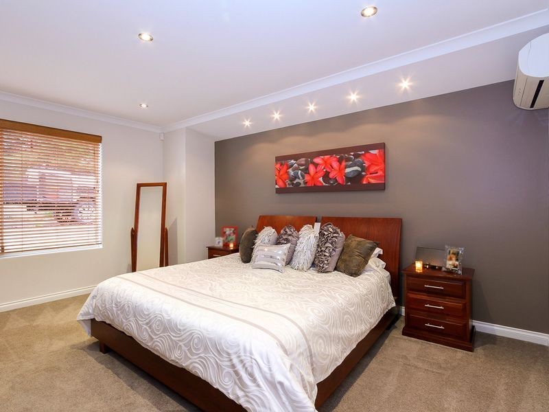 5 Warlingham Drive, Lesmurdie WA 6076