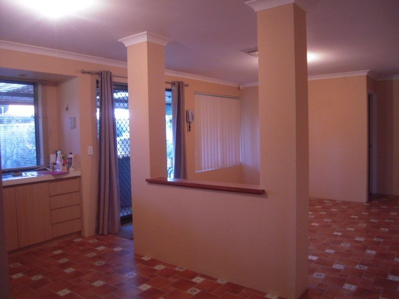 26 Kangaroo Entrance, Stratton WA 6056