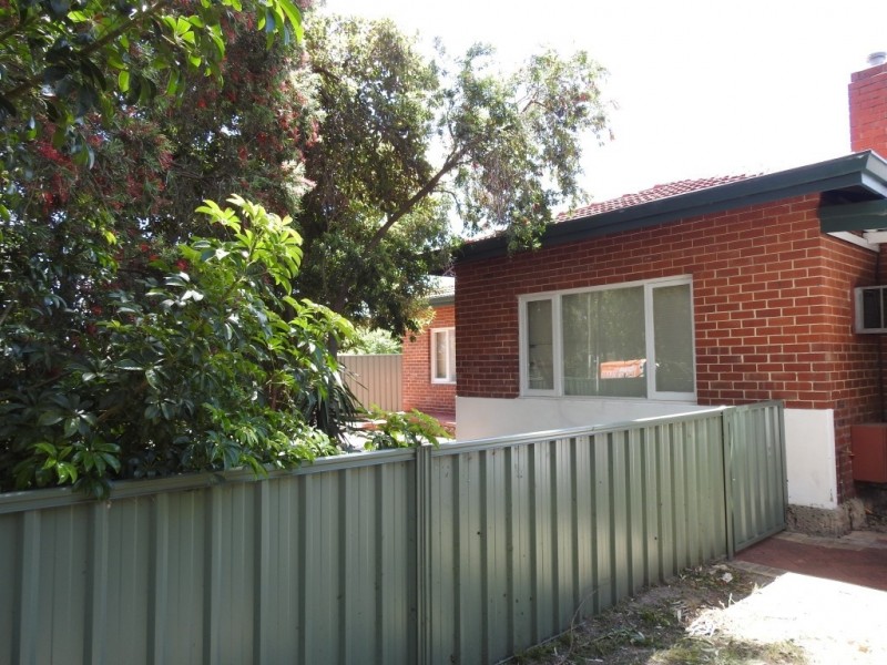 24 Markham Road, High Wycombe WA 6057