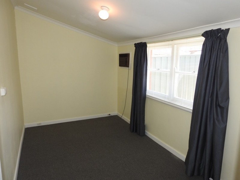 24 Markham Road, High Wycombe WA 6057