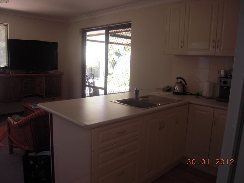 4 Rangeview Road, Bellevue WA 6056