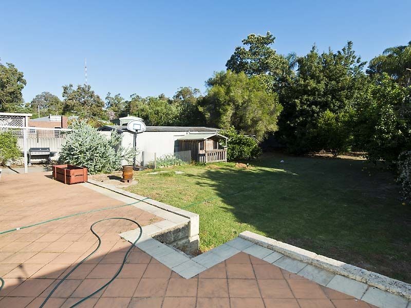 7 Glyde Road, Lesmurdie WA 6076