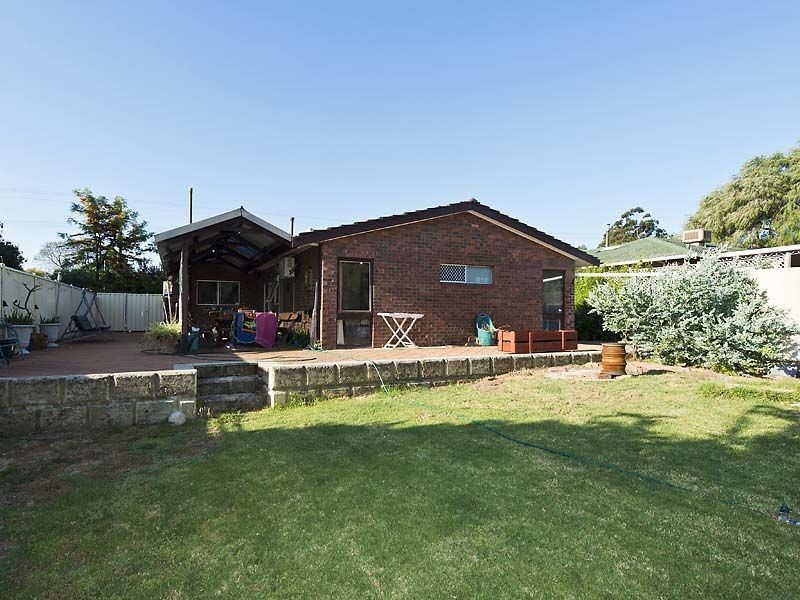 7 Glyde Road, Lesmurdie WA 6076