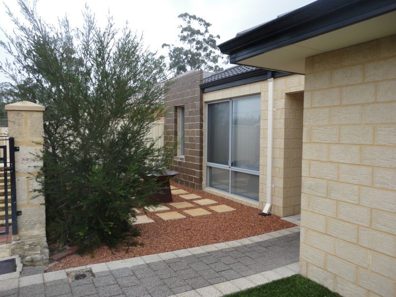 83 Berkshire Road, Forrestfield WA 6058