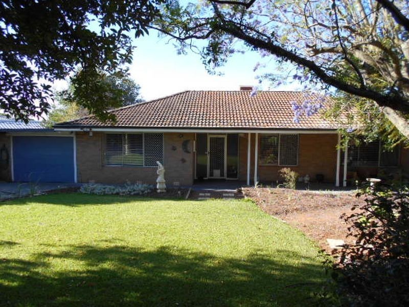 13 Arundle Avenue, Greenmount WA 6056