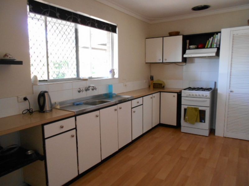 13 Arundle Avenue, Greenmount WA 6056