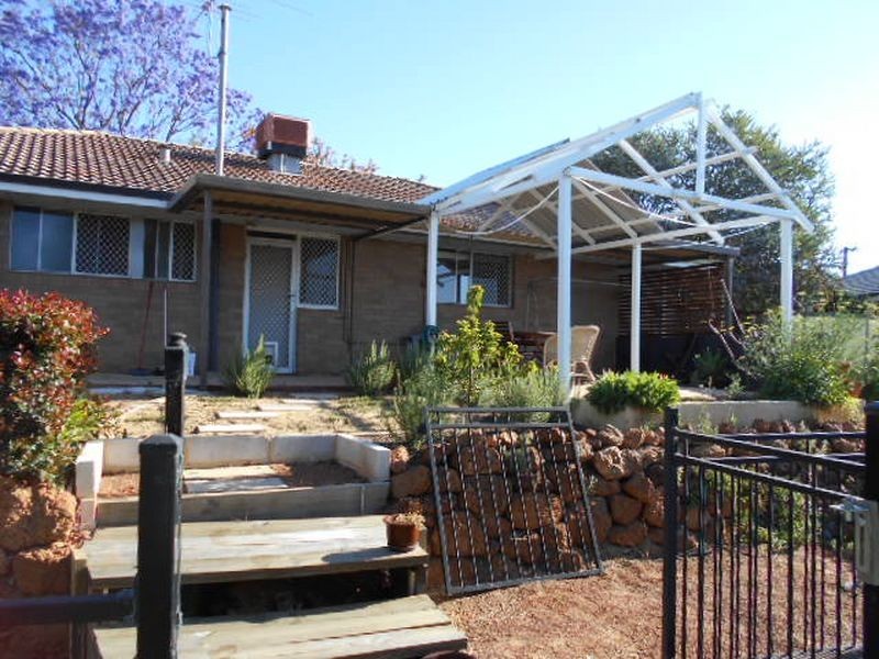 13 Arundle Avenue, Greenmount WA 6056