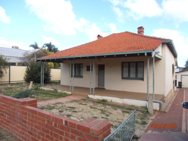 17 Kelvin Street, Maylands WA 6051