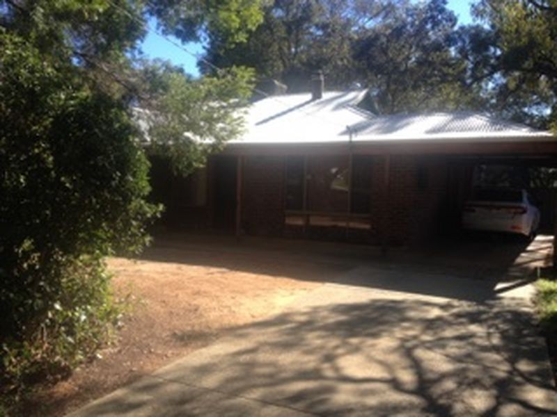 9 Landers Road, Lesmurdie WA 6076