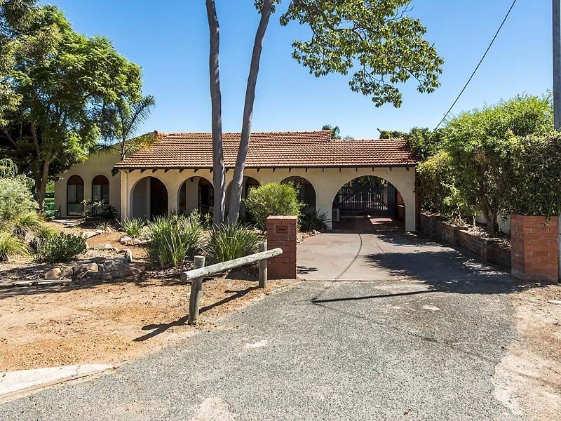 7 Valiant Close, Lesmurdie WA 6076