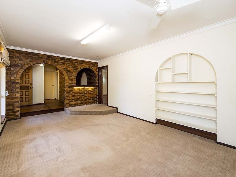 7 Valiant Close, Lesmurdie WA 6076