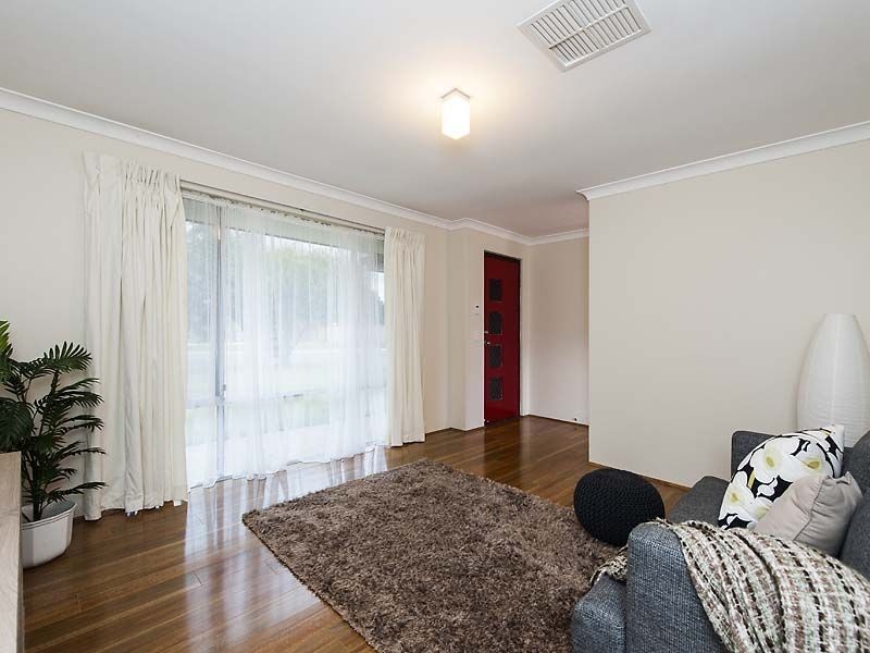 15 Golden Crescent, High Wycombe WA 6057