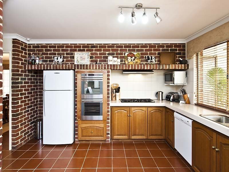 15 Giles Street, Lesmurdie WA 6076