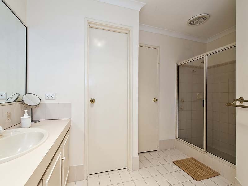 15 Giles Street, Lesmurdie WA 6076