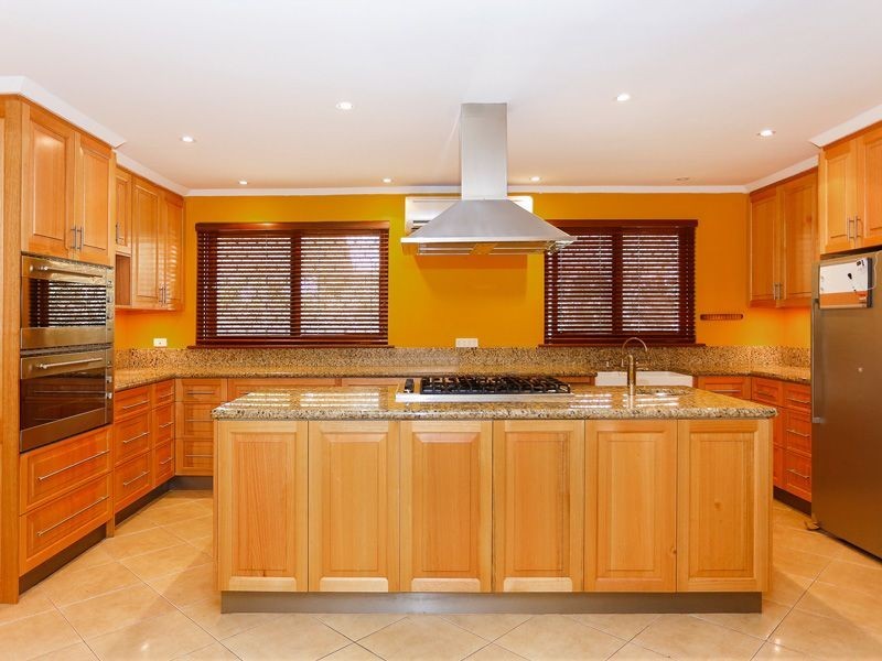 13 Valley Road, Kalamunda WA 6076