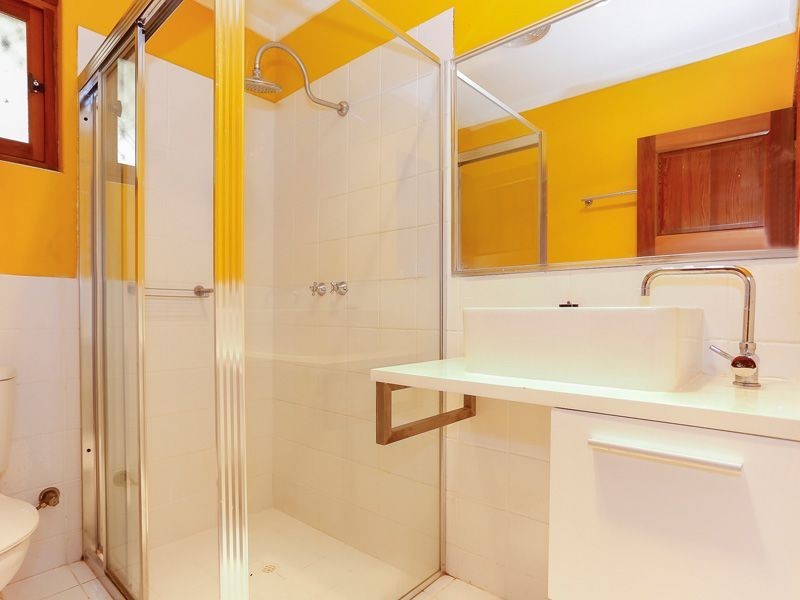 13 Valley Road, Kalamunda WA 6076