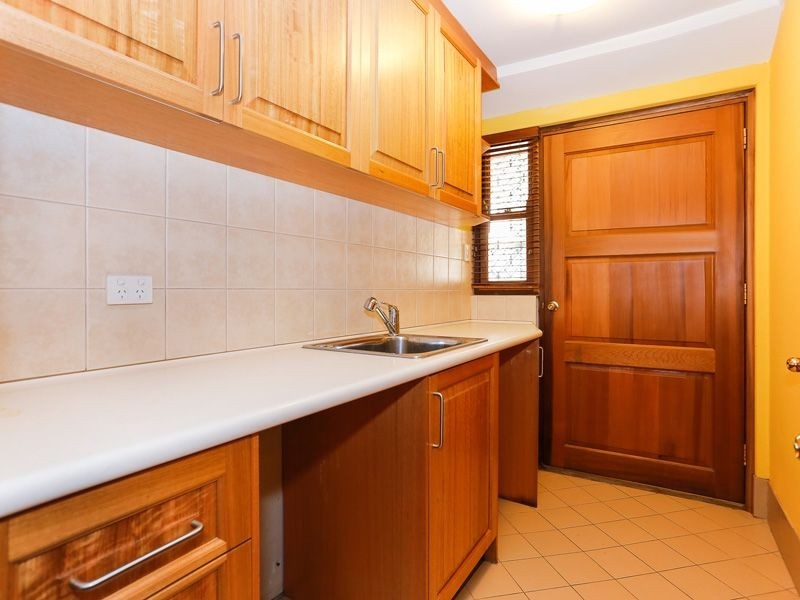 13 Valley Road, Kalamunda WA 6076