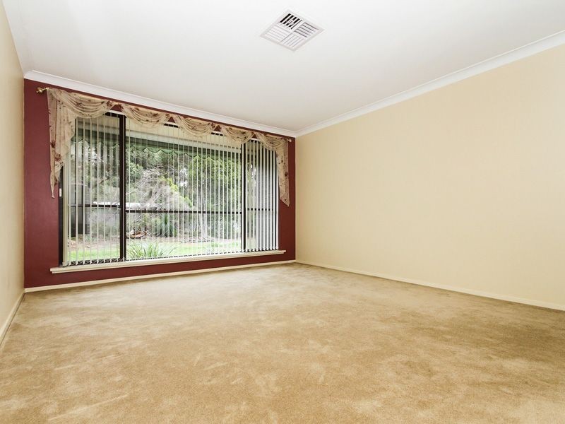 22 Ashurst Drive, Lesmurdie WA 6076