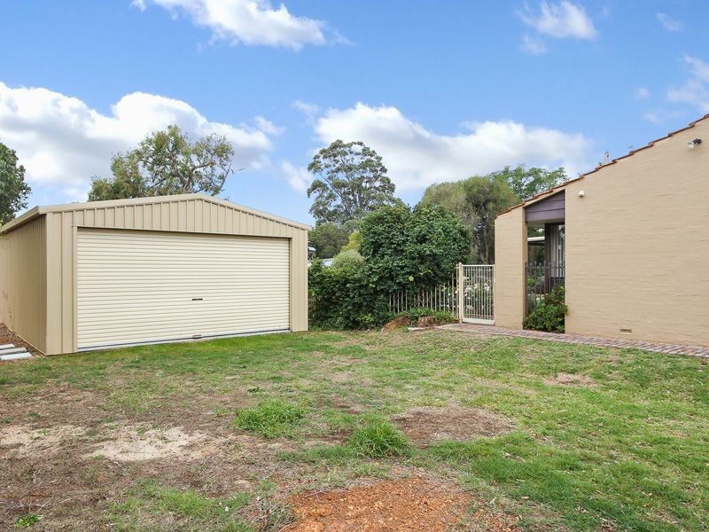 22 Ashurst Drive, Lesmurdie WA 6076