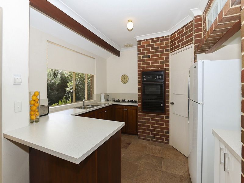 4/32 Canning Road, Kalamunda WA 6076