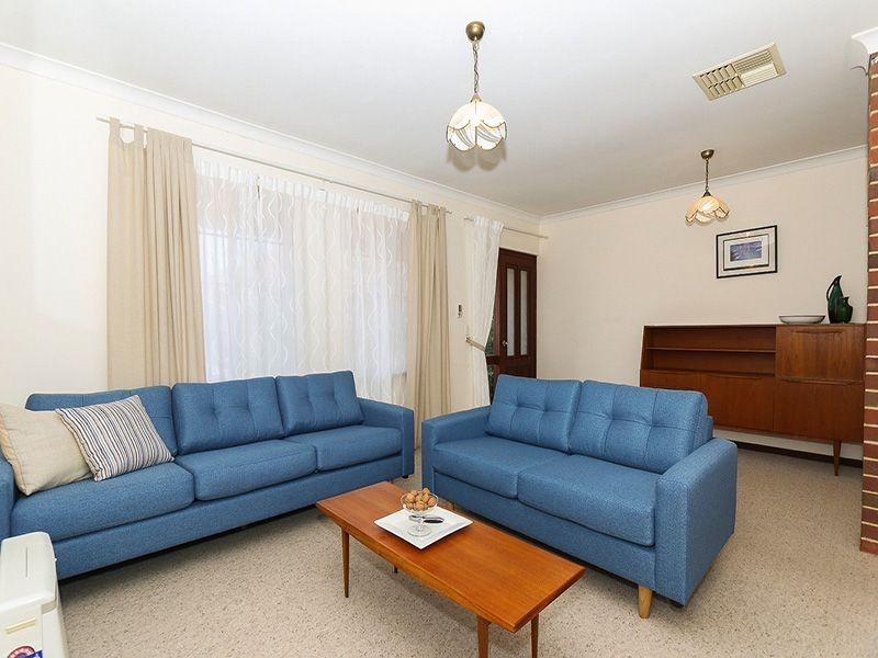 4/32 Canning Road, Kalamunda WA 6076