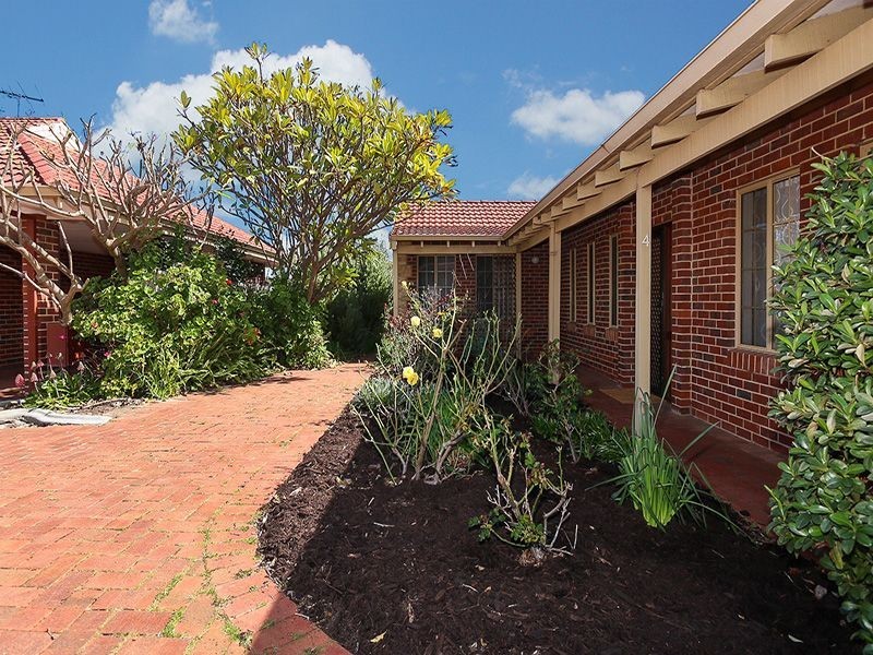 4/32 Canning Road, Kalamunda WA 6076