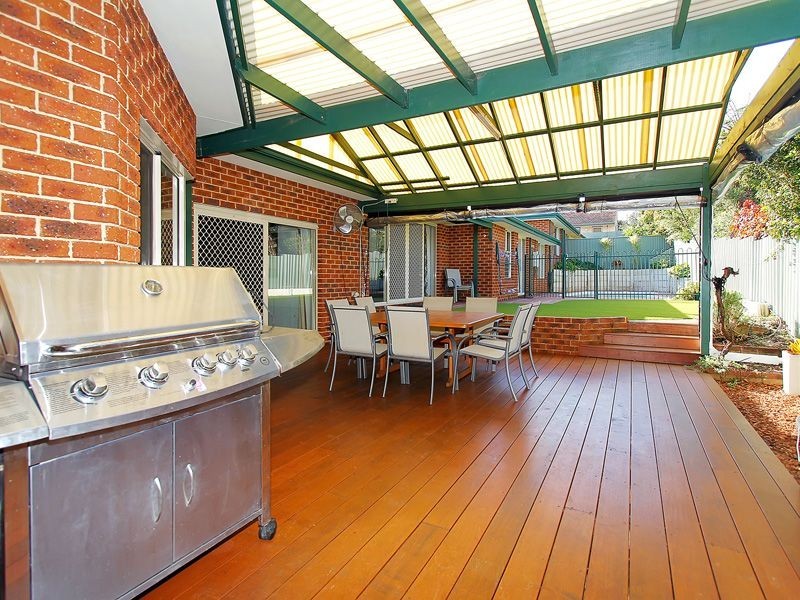 42 Todd Avenue, Como WA 6152