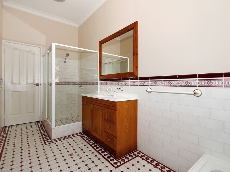 42 Todd Avenue, Como WA 6152