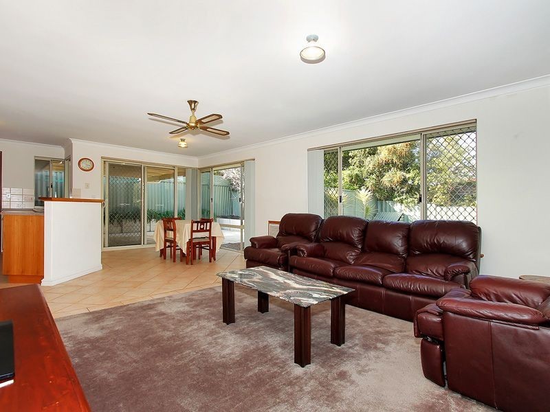 42 Todd Avenue, Como WA 6152