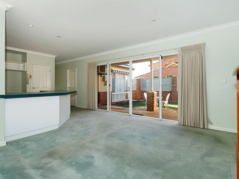 1/11 Brooks Street, Kalamunda WA 6076