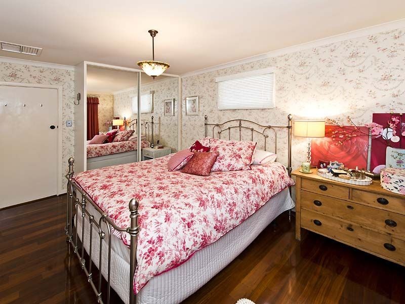 22 Crayden Road, Kalamunda WA 6076