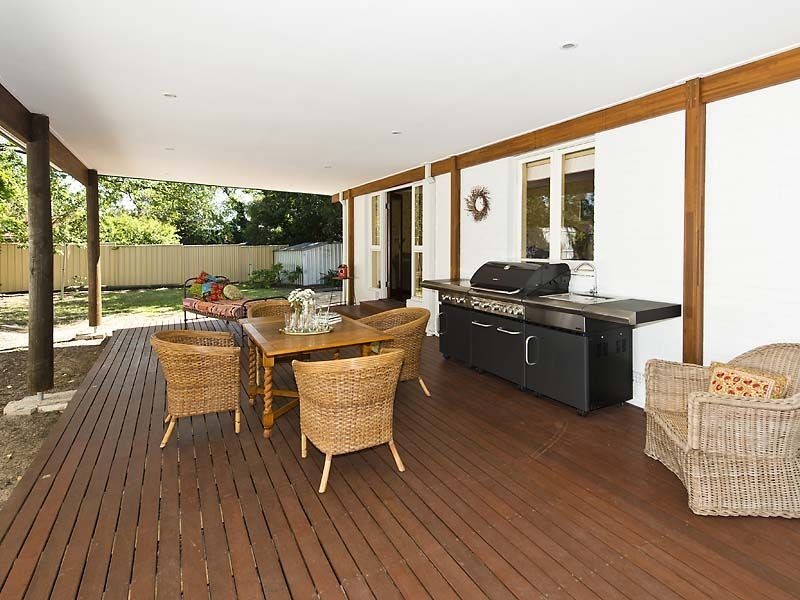 22 Crayden Road, Kalamunda WA 6076